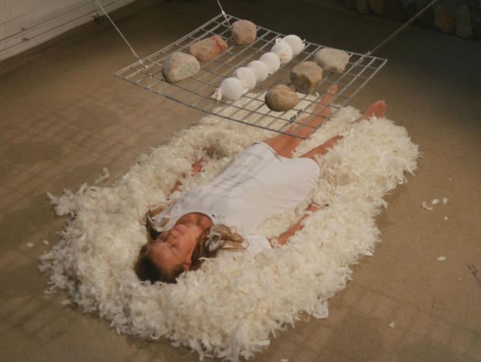stained, lightness of weight, Su En Butoh, Haglund Skola, Uppsala, STONES