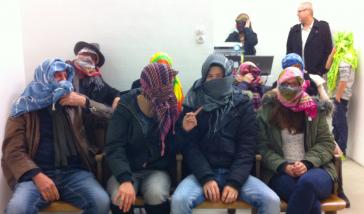 Headgear, performance, communities in times of troubles, Israel, Palestine