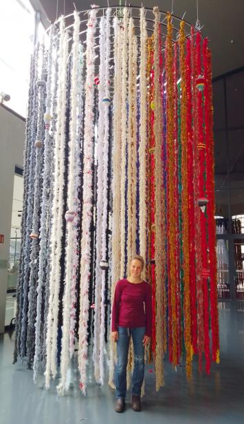 Joy of Weaving_Pars pro toto, interactive installation, residues of weaving, TIM Augsburg, selvedges, all year 2023